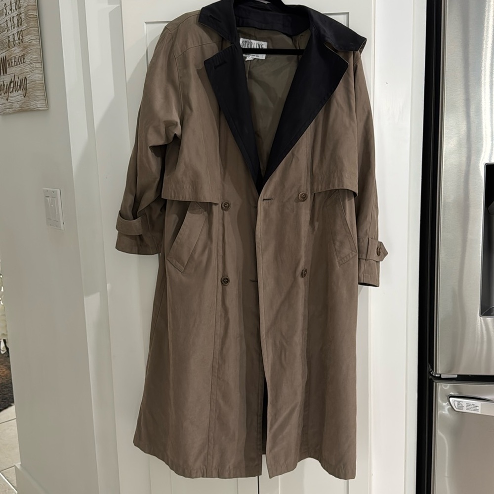 Jacket/Raincoat - image 1